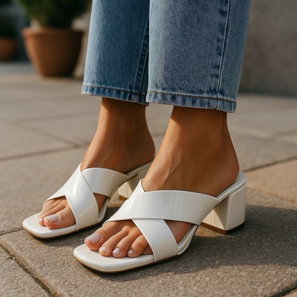 Jeffrey Campbell Bubblegum Platform Jelly Sandals White Size 9 US 40 EUR Slides